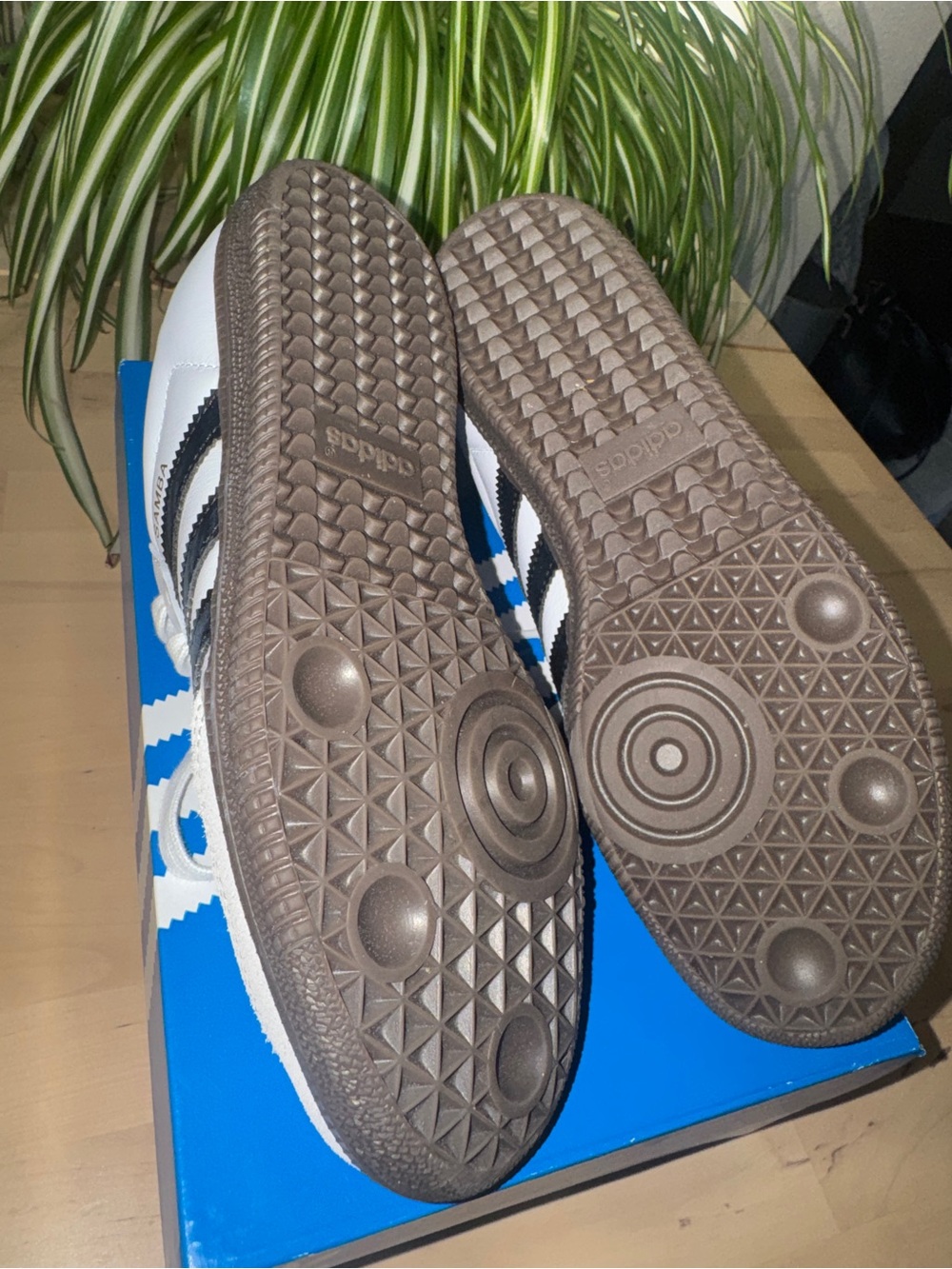 adidas Samba’s Women - Picture 8 of 8